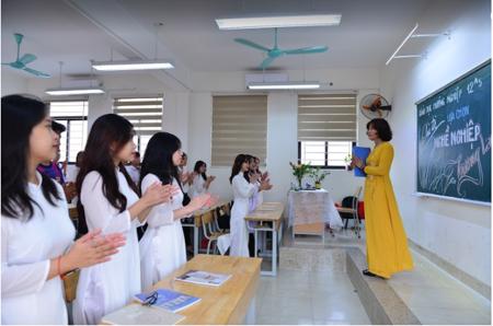 Giám đốc Sở GD-ĐT có quyền tuyển dụng nhà giáo