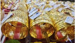 Giá vàng miếng SJC chạm mốc 176,5 triệu đồng/lượng, bạc Phú Quý vượt 111 triệu đồng/kg