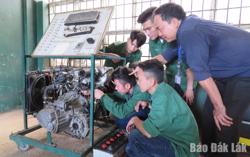 Nhân tố quyết định để thực hiện khát vọng phát triển nhanh và bền vững