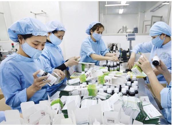 Quy định chặt chẽ điều kiện sản xuất thực phẩm bảo vệ sức khỏe và cấp Giấy chứng nhận an toàn thực phẩm