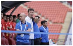 HLV Kim Sang-sik: Mối lương duyên trên sân cỏ