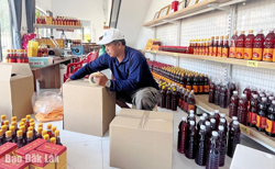 Làng nghề sản xuất nước mắm: Tất bật vào vụ tết