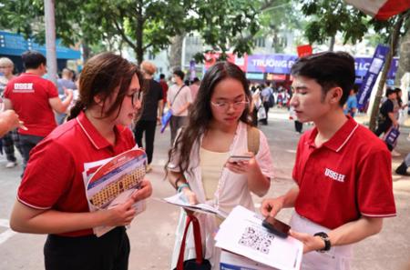 Nhiều trường đại học tiếp tục sử dụng xét học bạ năm 2026