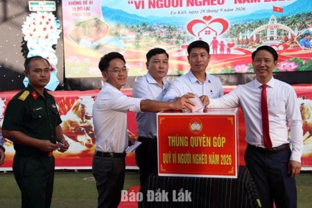 Xã Ea Kiết: Hỗ trợ người nghèo ổn định cuộc sống