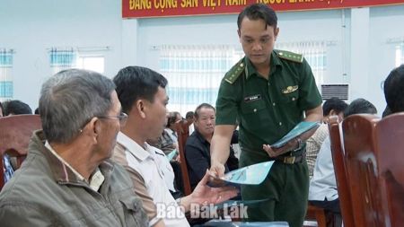Tuyên truyền bảo vệ chủ quyền biển, đảo gắn với phòng, chống khai thác IUU