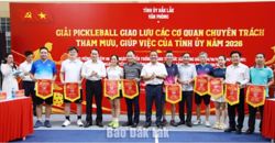 Khai mạc Giải Pickleball giao lưu các cơ quan chuyên trách tham mưu, giúp việc của Tỉnh ủy năm 2026