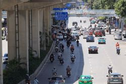 Ngày 19/10, nhiều khu vực trên cả nước ngày nắng, đêm có mưa dông