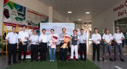 CHÚC MỪNG KHÁCH HÀNG TRÚNG THƯỞNG XE MÁY KHI SỬ DỤNG DỊCH VỤ TẠI ĐẠI LÝ HONDA ÔTÔ ĐẮK LẮK - BUÔN MA THUỘT