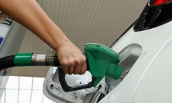 Giá xăng giảm đến hơn 1.800 đồng/lít