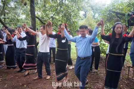 Du lịch trải nghiệm văn hóa bản địa