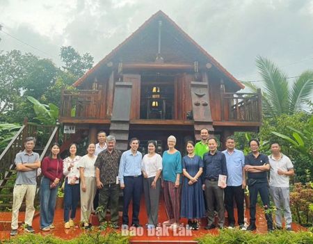 Nơi những nếp nhà kể chuyện