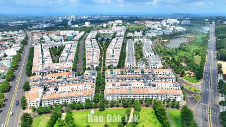 Đầu tư hạ tầng, mở rộng không gian