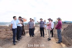 Tháo gỡ vướng mắc đất đai, tài nguyên, tạo mặt bằng sạch thu hút đầu tư