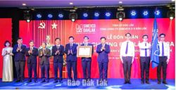 Simexco đón nhận Huân chương Độc lập hạng Ba và công bố tên gọi mới