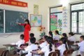 Bố trí khoảng 25.000 cán bộ quản lý sang làm giáo viên
