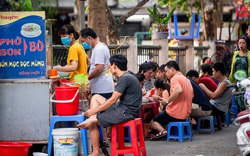 Bộ Y tế cảnh báo loạt nguy cơ từ thức ăn đường phố