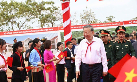 Tổng Bí thư Tô Lâm dự lễ khởi công trường nội trú tại xã Ea Rốk