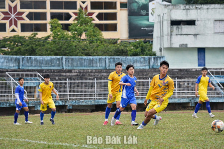 Giải bóng đá hạng Nhì quốc gia 2026 có 3 suất thăng hạng