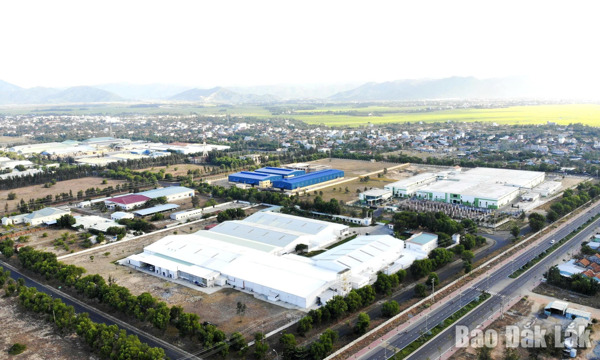 Phát triển Khu kinh tế Nam Phú Yên - đưa Đắk Lắk thành cực tăng trưởng mới