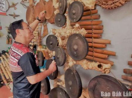 Tre nứa của Nguyễn Trường