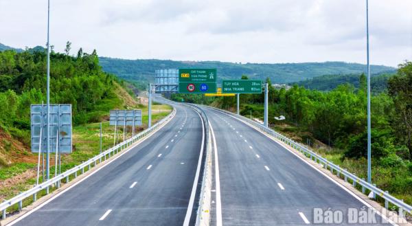 Đột phá hạ tầng, nâng tầm diện mạo