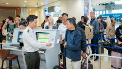 Không còn được dùng bằng lái xe làm thủ tục đi máy bay