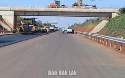 Khẩn trương hoàn thiện các hạng mục còn lại Dự án thành phần 3 cao tốc Khánh Hòa – Buôn Ma Thuột