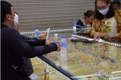 Giá vàng hôm nay 7-2: Bật tăng trở lại