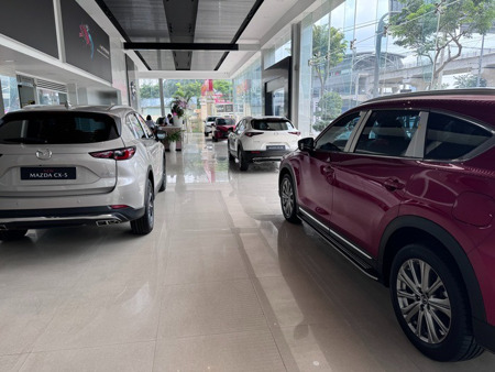 Tiêu thụ ô tô giảm mạnh trong tháng 2-2026