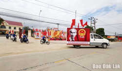 Xã Cư Pui đa dạng hình thức tuyên truyền bầu cử