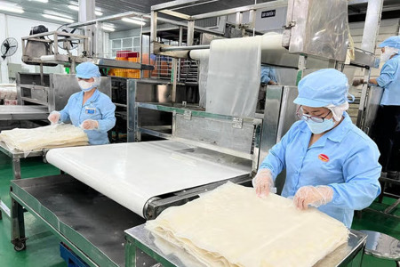 Thủ tướng yêu cầu tăng cường xúc tiến thương mại, gỡ khó doanh nghiệp xuất khẩu