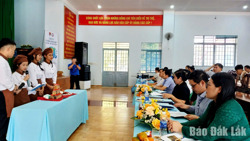 Sinh viên "bắt sóng" tinh thần khởi nghiệp