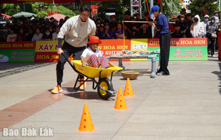 Chương trình Mái ấm gia đình Việt ghi hình tại Đắk Lắk
