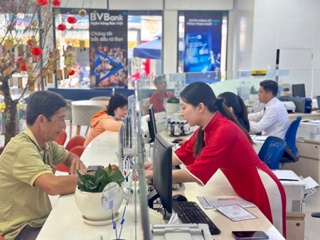 Thêm ngân hàng tăng lãi suất, có 350 triệu đồng, gửi tiết kiệm nhận lãi bao nhiêu?