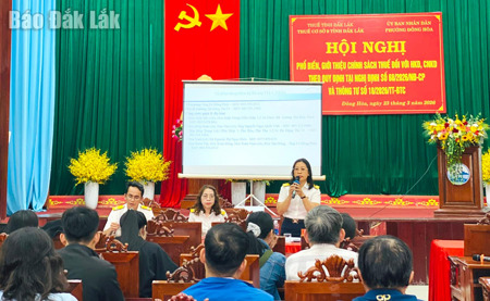 Thuế cơ sở 9 tỉnh Đắk Lắk phổ biến chính sách thuế mới đến hộ kinh doanh