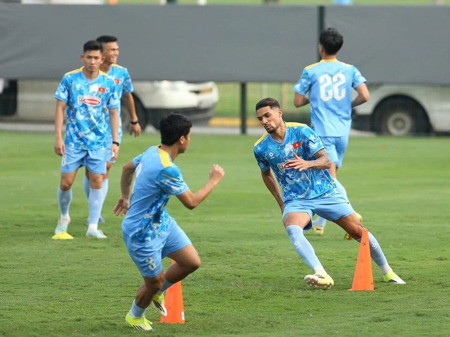 Cơ hội lọt tốp 100 FIFA trở lại