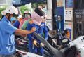 Hoả tốc triển khai việc miễn thuế đối với xăng dầu