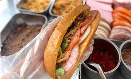 32 người đau bụng dữ dội sau khi ăn bánh mì