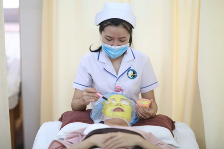 "Cứu" làn da xuống cấp sau Tết