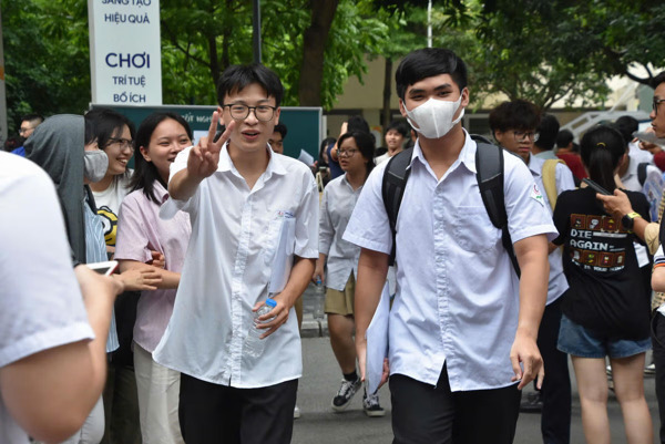 Rút ngắn thời gian cấp bằng tốt nghiệp THPT còn 30 ngày