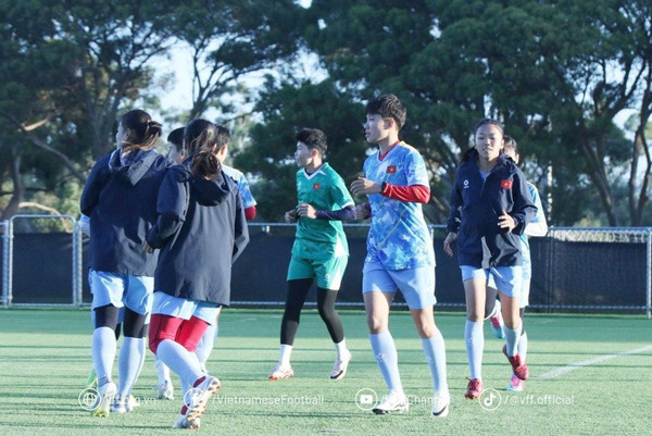 Tuyển nữ Việt Nam “vào guồng”, quyết lấy 3 điểm ngày ra quân