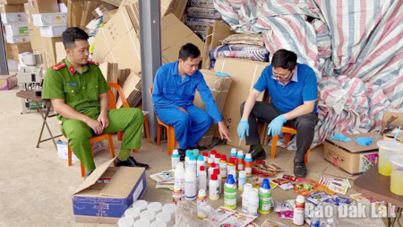 Phó Thủ tướng Chính phủ gửi thư khen Công an Đắk Lắk vì triệt phá các đường dây hàng giả liên tỉnh