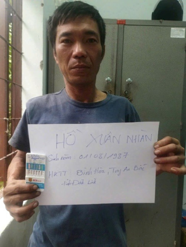 Khởi tố đối tượng nhốt con gái trong phòng rồi châm lửa đốt