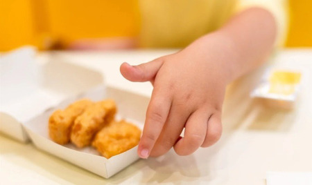 Nạp quá nhiều những món ăn này, trẻ dễ "tăng động"