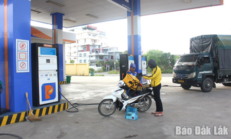 Khuyến cáo người dân không tích trữ xăng dầu