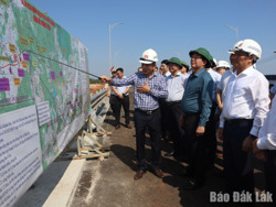 Đồng bộ mạng lưới giao thông để khơi thông nguồn lực từ cao tốc