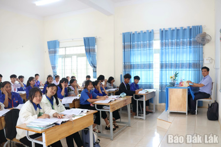 Kỳ thi tuyển sinh vào lớp 10 THPT năm học 2026 – 2027: Môn thi thứ ba là Ngoại ngữ