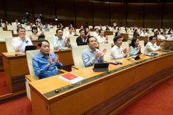 Quốc hội "chốt" miễn thuế với xăng dầu đến hết ngày 30-6