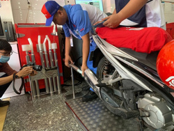 Đề xuất xe máy dưới 5 năm, chủ xe không phải mang xe đi kiểm định khí thải