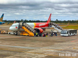 Đỏ mắt tìm vé máy bay giá rẻ